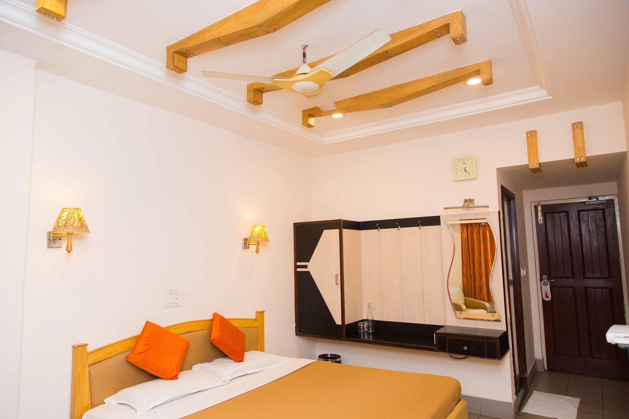 Fabhotel Kinnera Comforts Railway Station Visakhapatnam Exterior foto